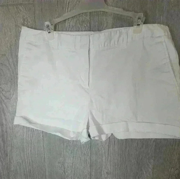 Attention Soho Short size 14. White. - Picture 1 of 5